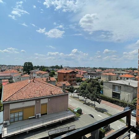 Luxury Home 100 Mq A Stone'S Throw From The Duomo Милано Екстериор снимка