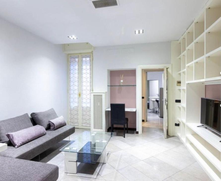 Luxury Home 100 Mq A Stone'S Throw From The Duomo Милано Екстериор снимка