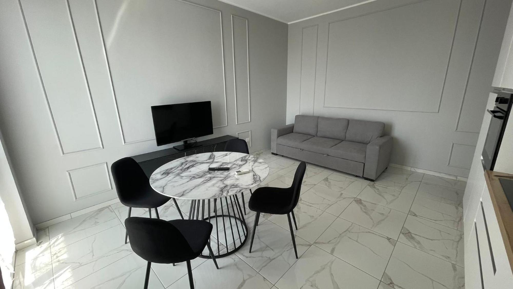 Luxury Home 100 Mq A Stone'S Throw From The Duomo Милано Екстериор снимка