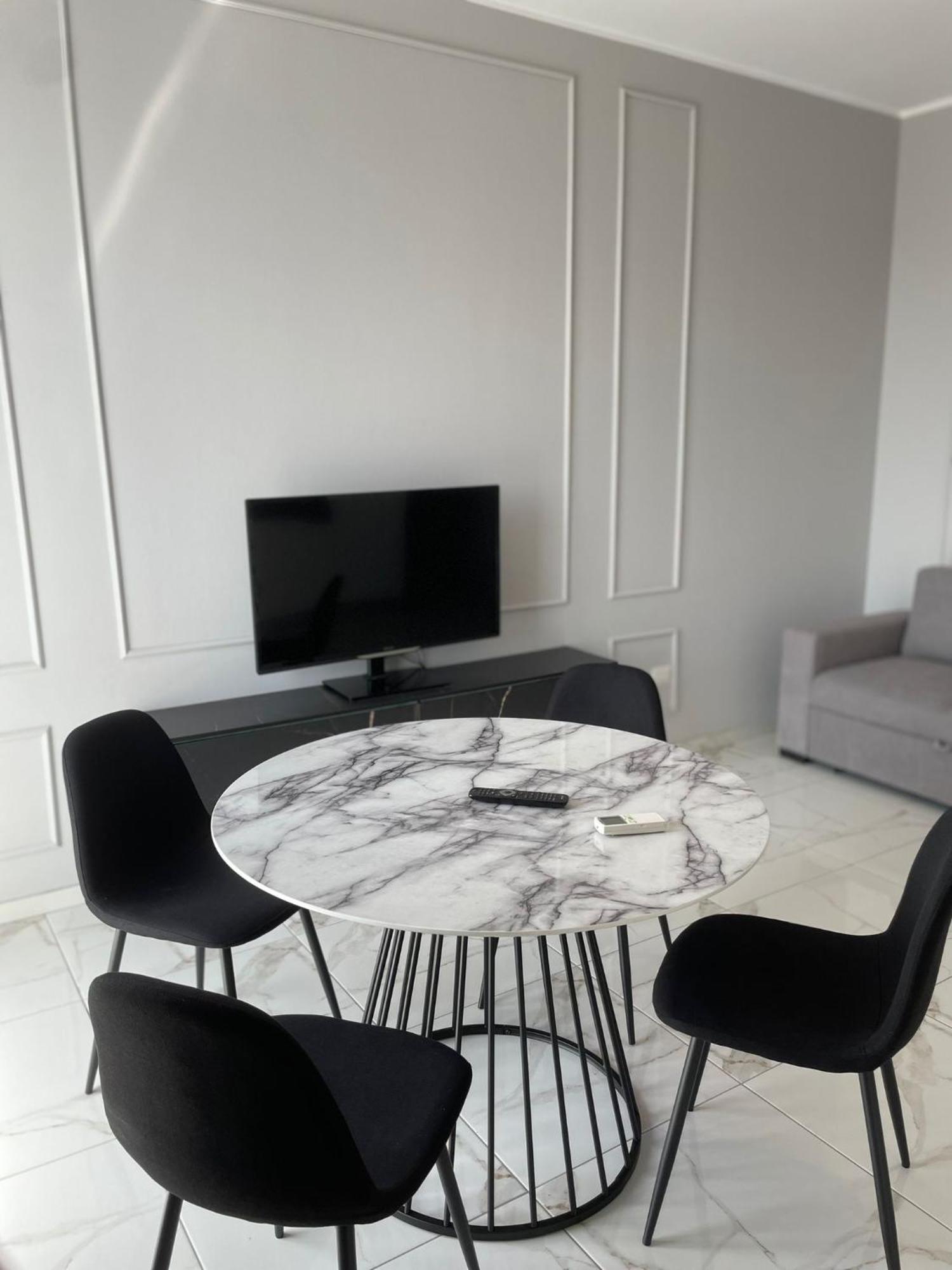 Luxury Home 100 Mq A Stone'S Throw From The Duomo Милано Екстериор снимка