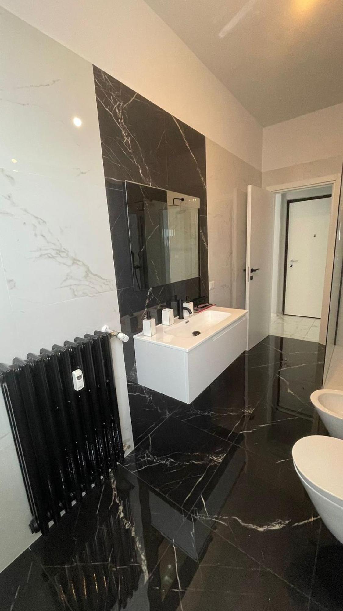 Luxury Home 100 Mq A Stone'S Throw From The Duomo Милано Екстериор снимка
